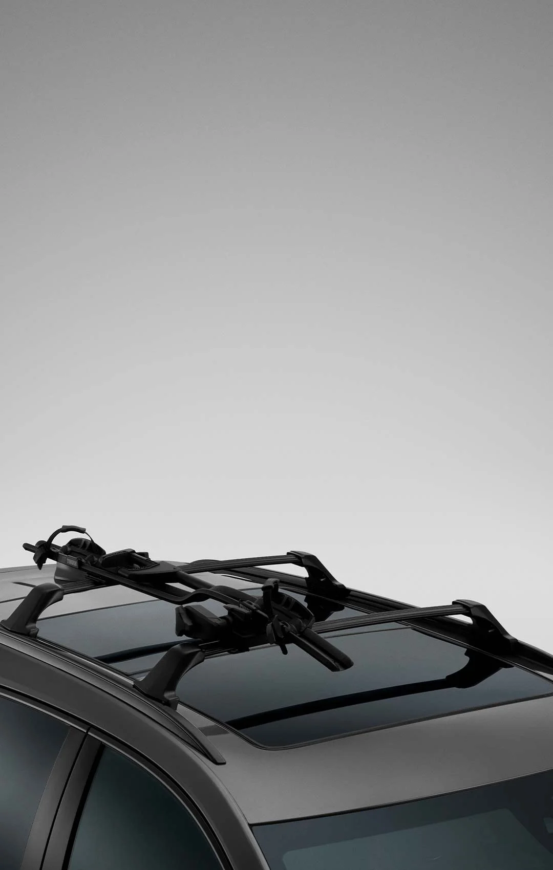 Añade las elegantes barras cruzadas color negro para techo de Cadillac XT5 2023